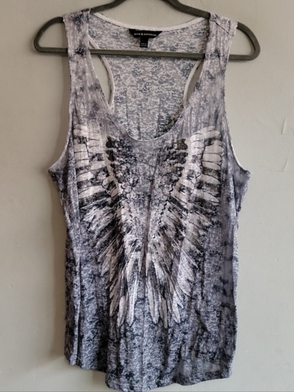 Women's lg XL Rock & Republic Y2K gray tank top shirt feather/wing burnout print
